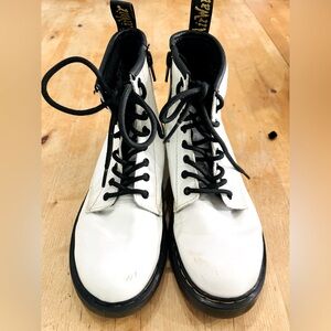 Girls Doc Martens Boots w Zipper Sides
